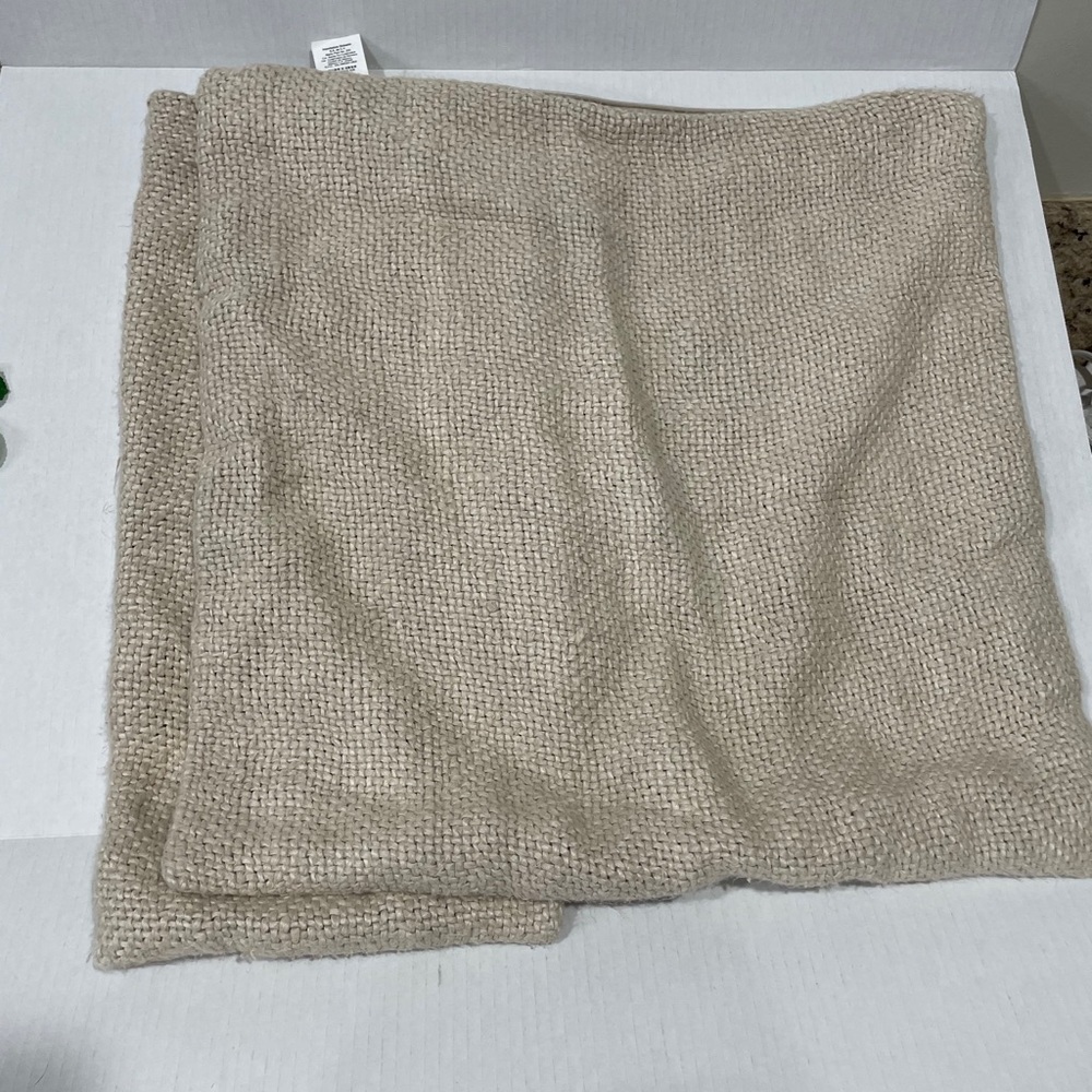 Pottery Barn Basketweave accent Pillow Covers Flax